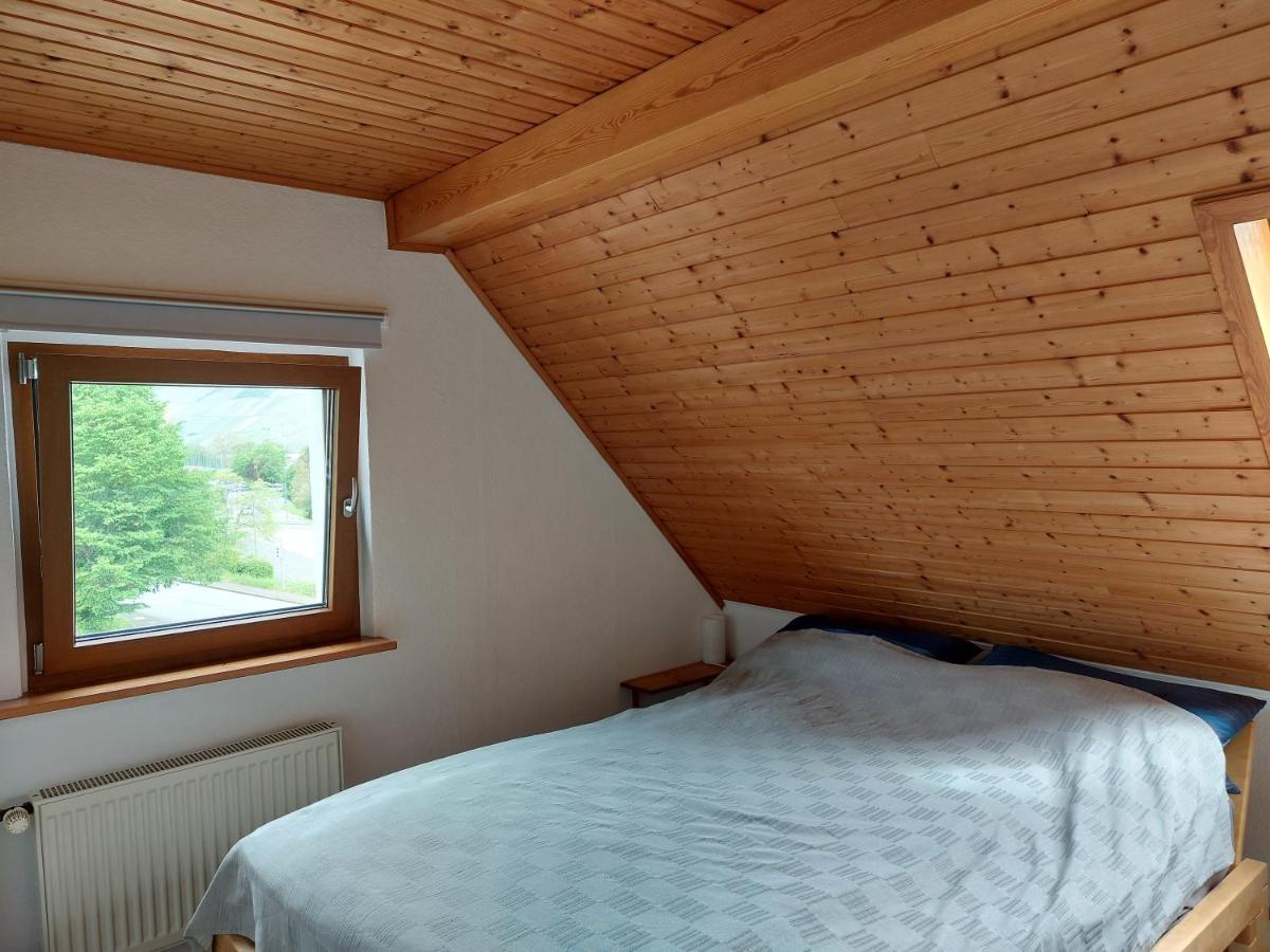 Dachgeschosswohnung Mit Burgblick In Kues Bernkastel-Kues Ngoại thất bức ảnh